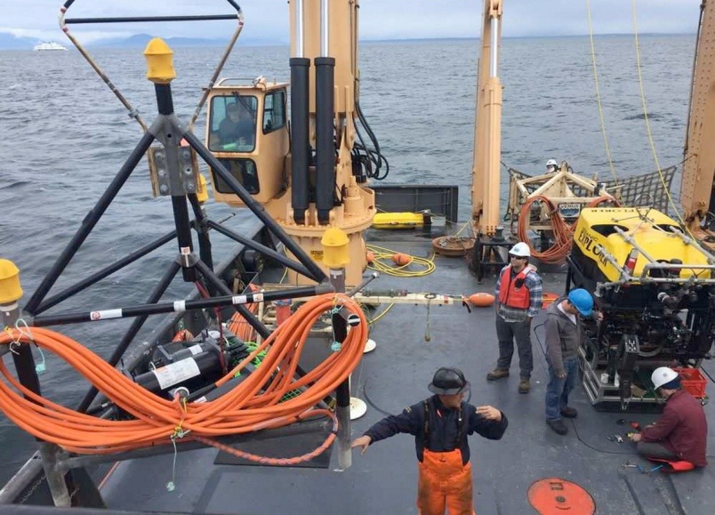 Underwater listening station in the Strait of Georgia